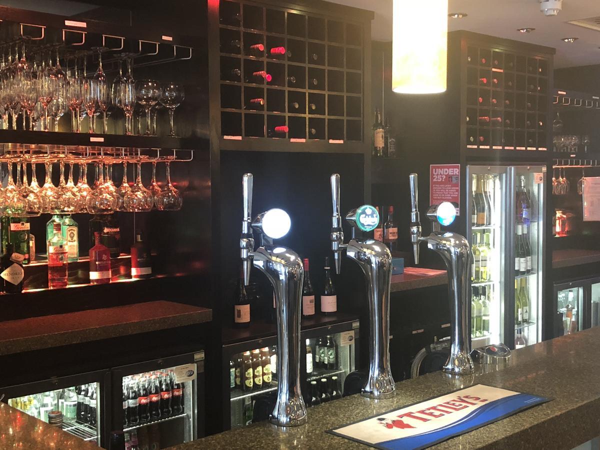 The Bluebell Hotel Ніт Екстер'єр фото