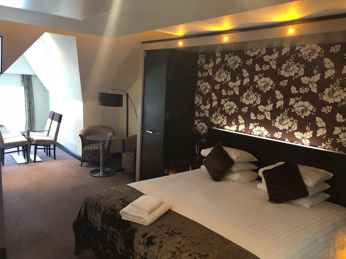 The Bluebell Hotel Ніт Екстер'єр фото