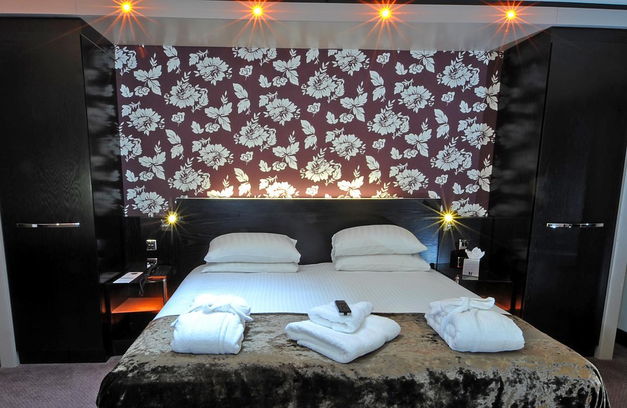 The Bluebell Hotel Ніт Екстер'єр фото
